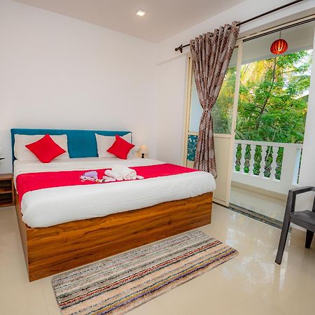 Morjim Sea Waves-Beach Front Hotel מראה חיצוני תמונה