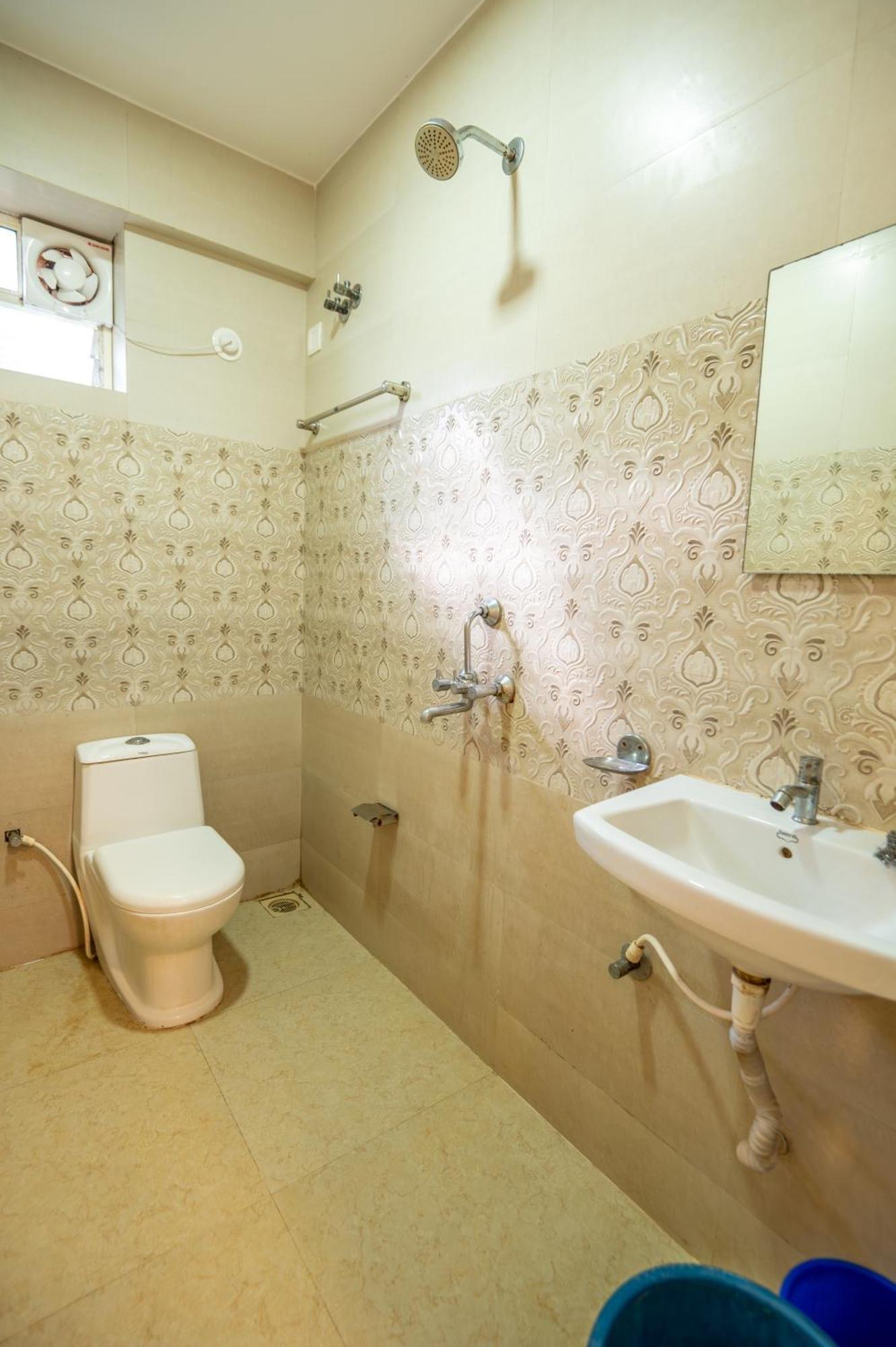 Morjim Sea Waves-Beach Front Hotel מראה חיצוני תמונה