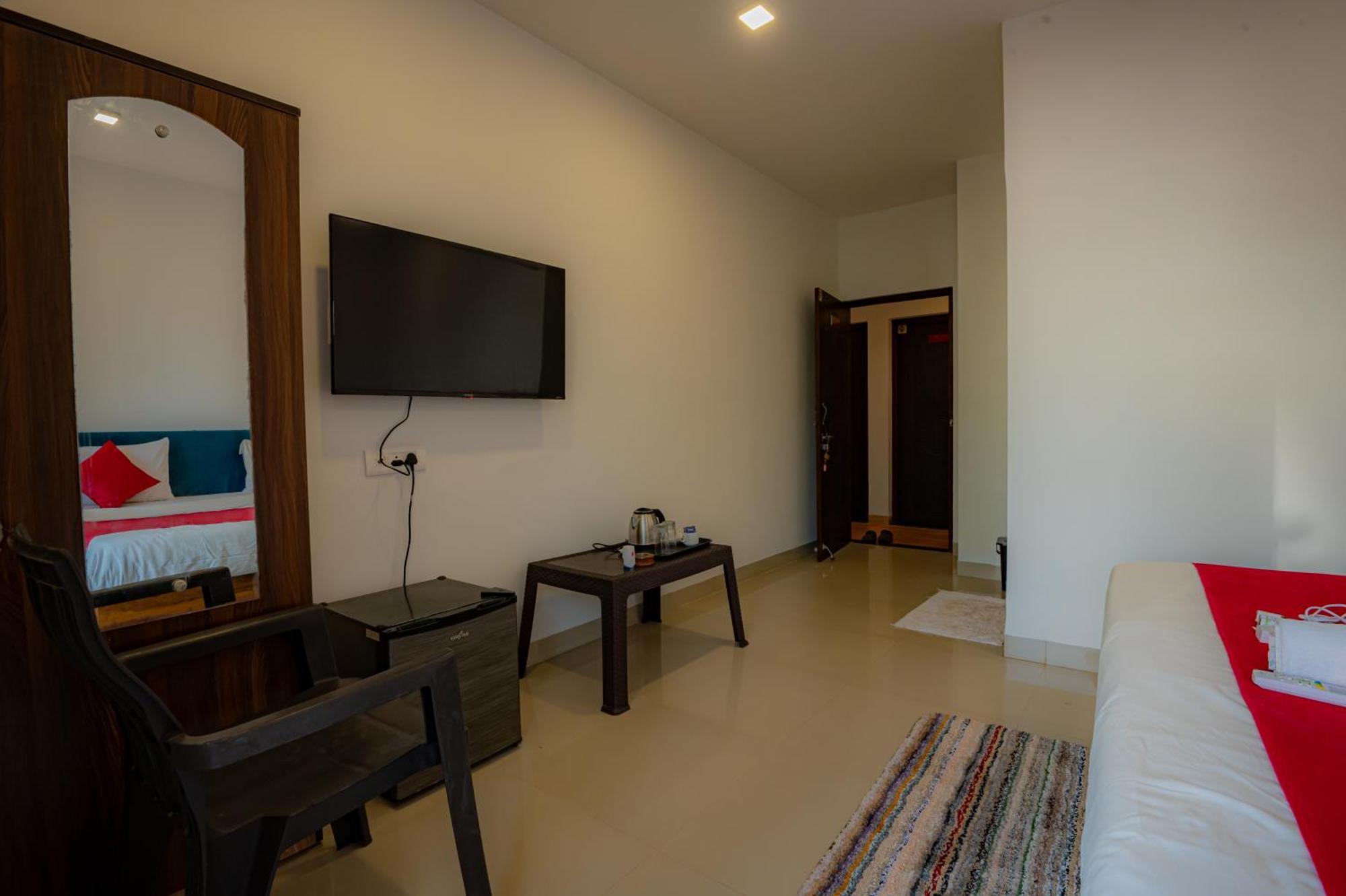 Morjim Sea Waves-Beach Front Hotel מראה חיצוני תמונה