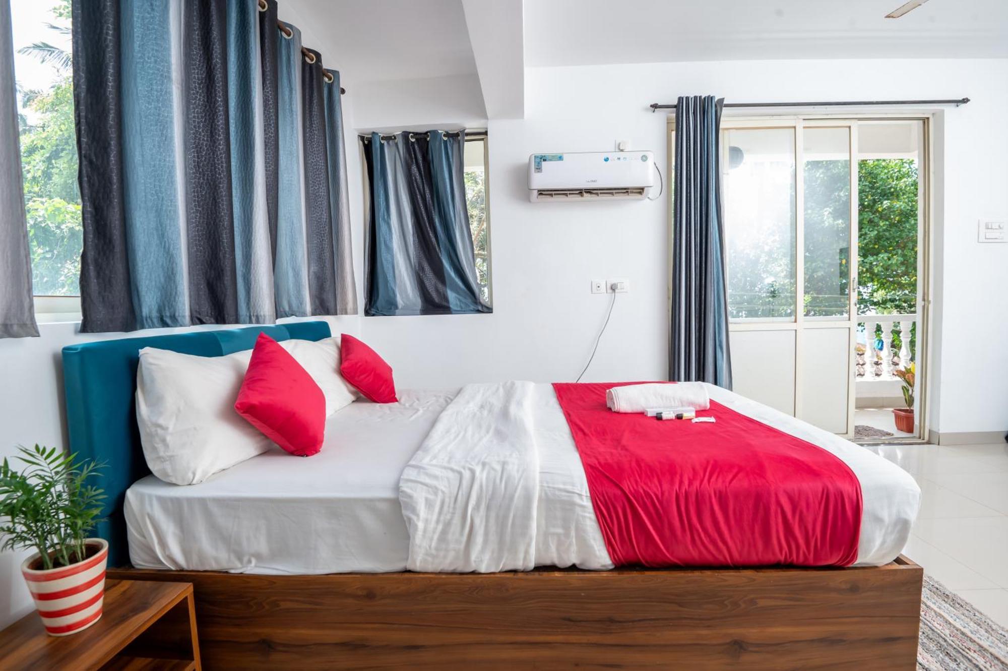 Morjim Sea Waves-Beach Front Hotel מראה חיצוני תמונה
