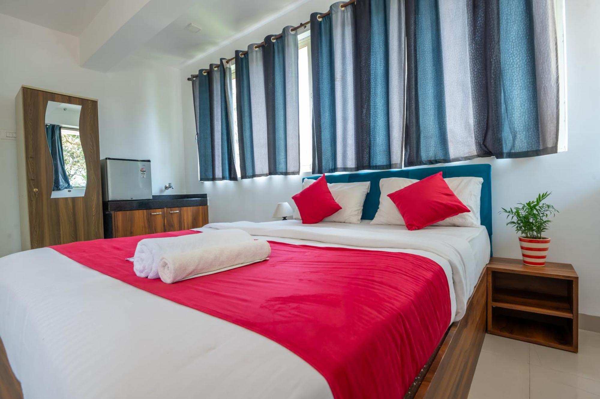 Morjim Sea Waves-Beach Front Hotel מראה חיצוני תמונה