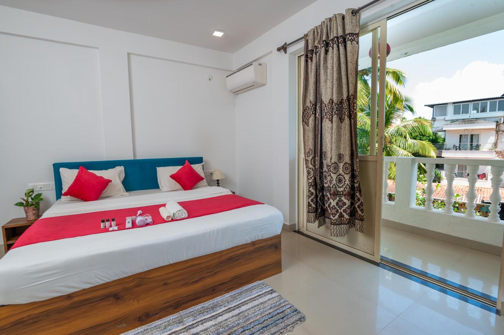 Morjim Sea Waves-Beach Front Hotel מראה חיצוני תמונה