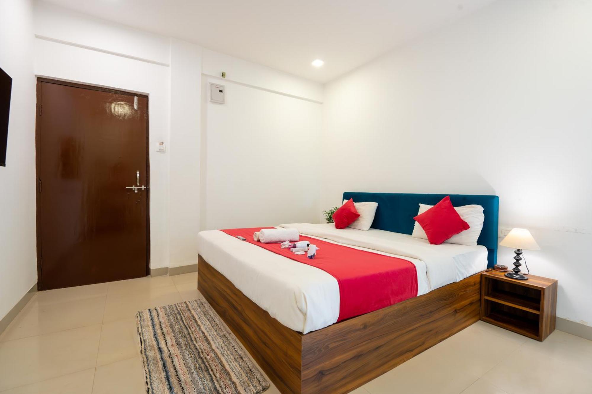 Morjim Sea Waves-Beach Front Hotel מראה חיצוני תמונה